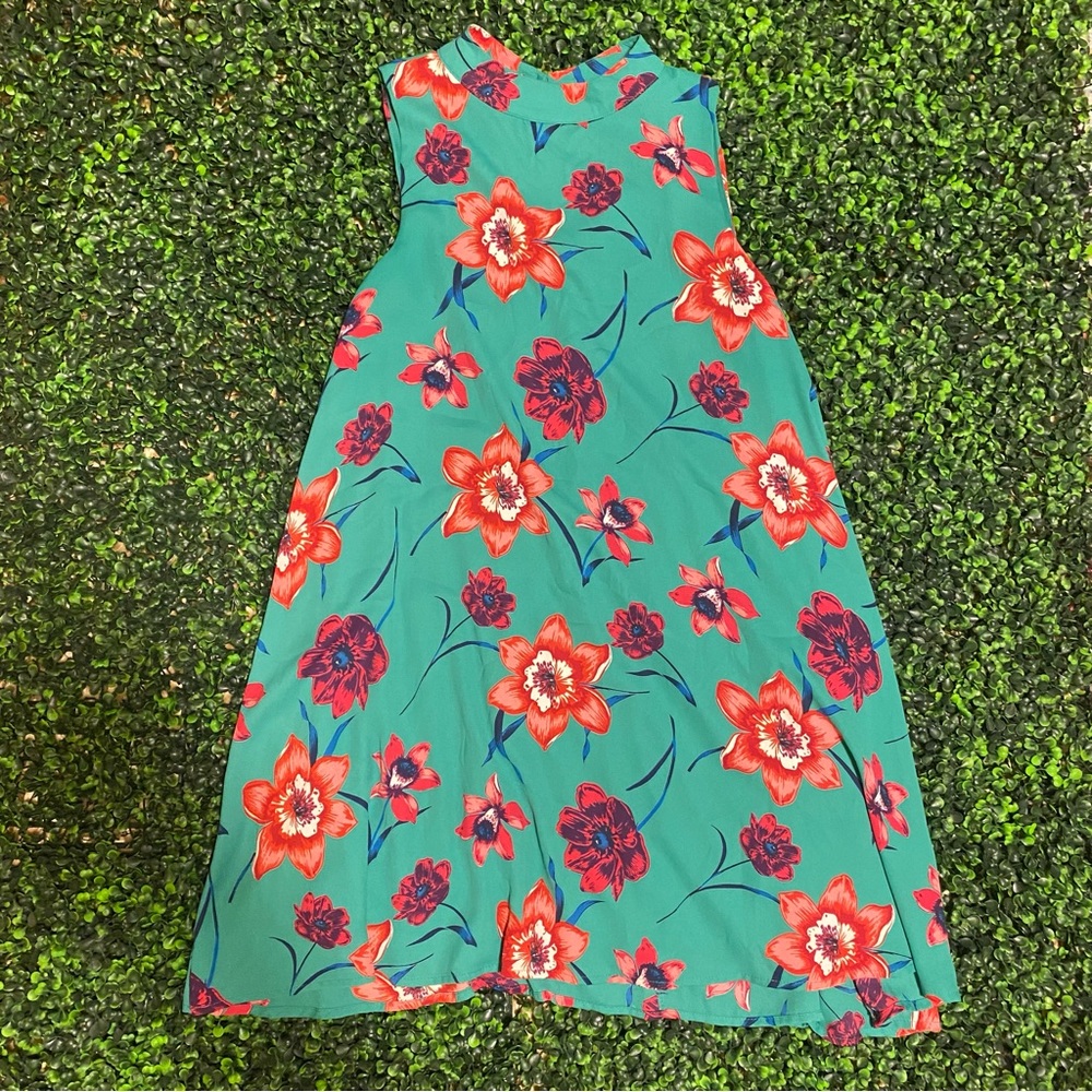 Peach Love Brand. Floral Print Sleeveless Tunic. Size Small.